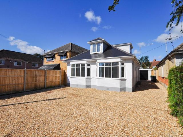 House for sale in Canford Bottom, Colehill