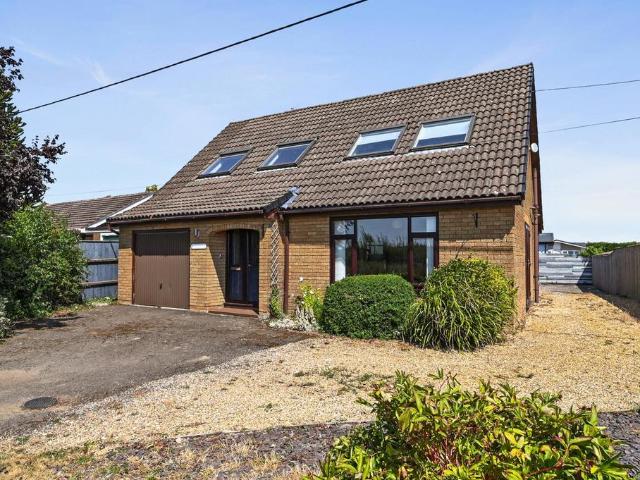 House for sale in Bedingfield, Suffolk
