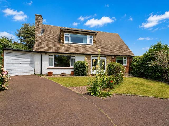 House for sale in Old Town, Heathlands