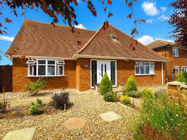 House for sale in Sutton, Barling