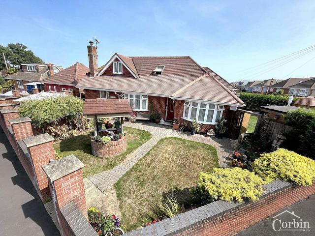 House for sale in Moordown, Bournemouth
