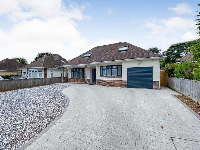 House for sale in Talbot Village, Bournemouth
