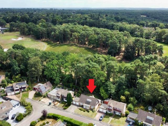 House for sale in Heatherside, Heol-las
