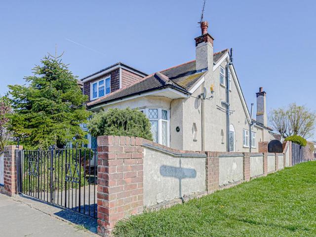 House for sale in SS2, Alton Barnes