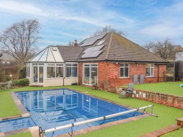 House for sale in Silverhill Park, Guestling Green