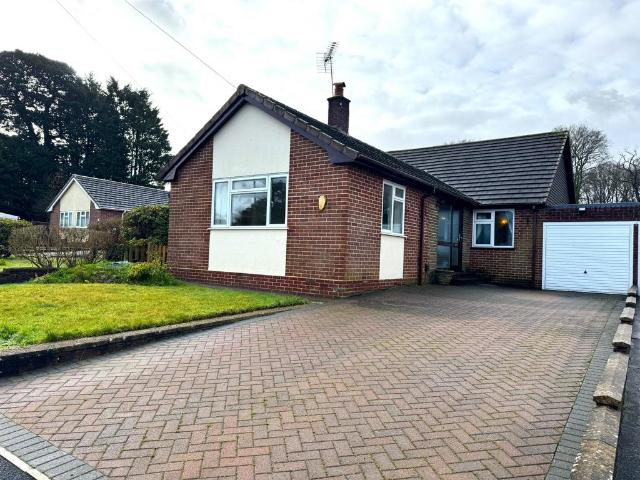 House for sale in Hedge End, Helford