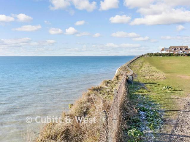 House for sale in Peacehaven, Iford