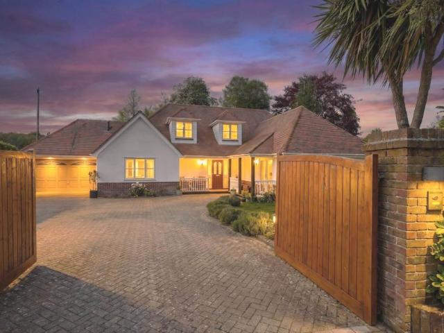 House for sale in Charlton Marshall, East Dorset
