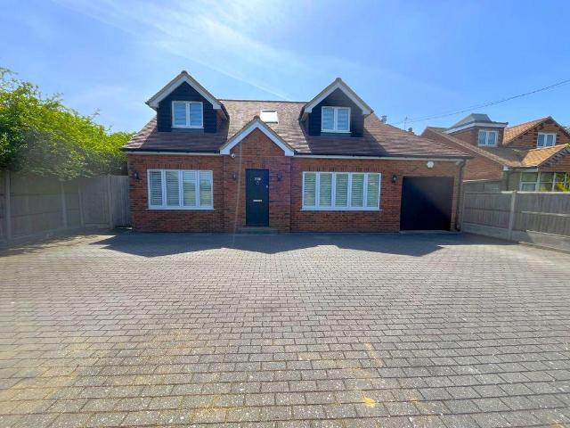 House for sale in Weston Turville, Aston Clinton