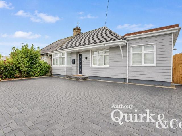 House for sale in Canvey Island
