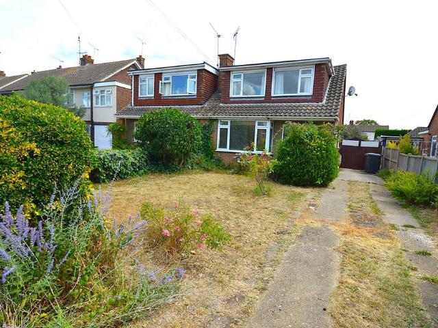 House for sale in Stroud Green, Barling