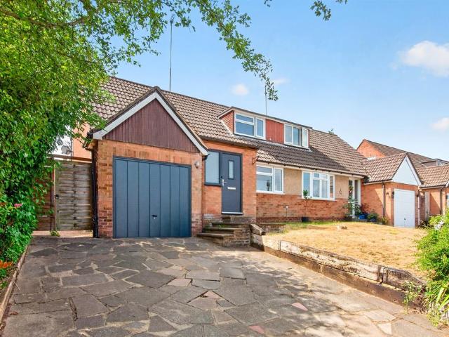 House for sale in Pouchen End, Hertfordshire