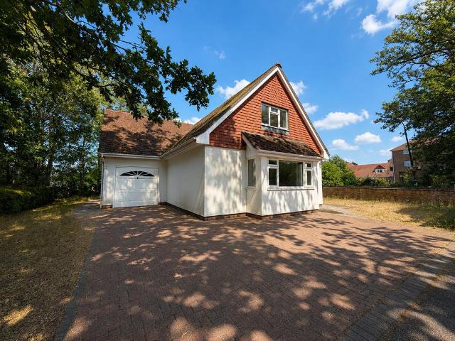 House for sale in Aldershot, Hampshire