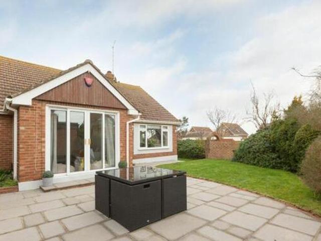 House for sale in Upton, Acol