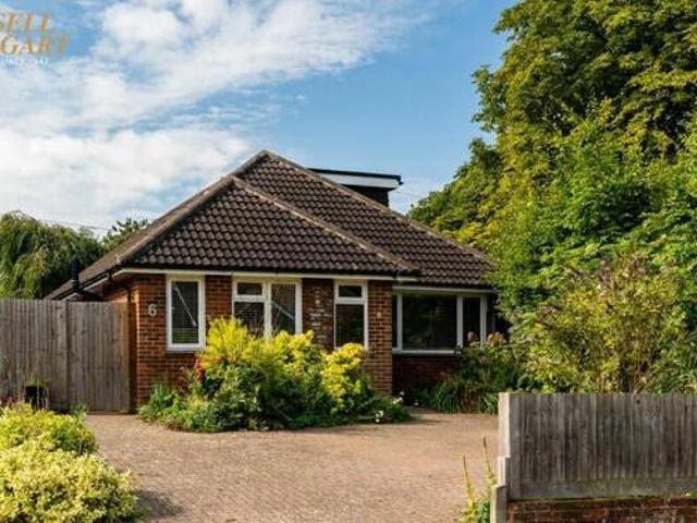 House for sale in Perryfields, West Sussex