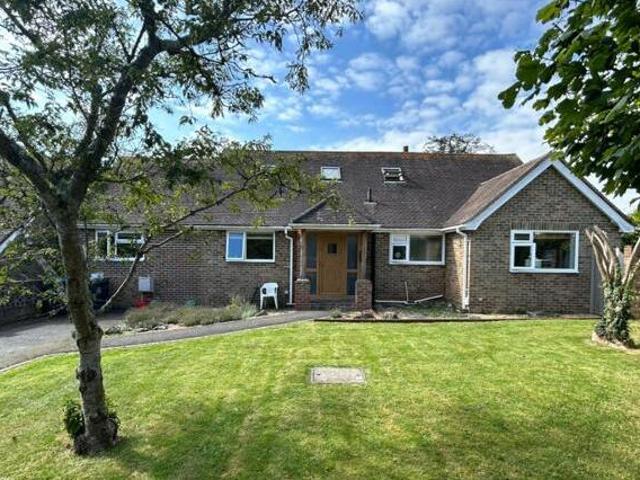 House for sale in Worthing, West Sussex