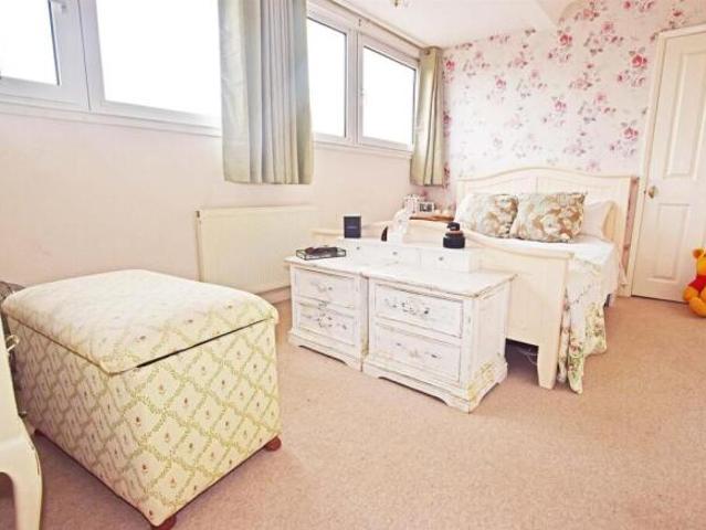Cottage for sale in Cat Hill
