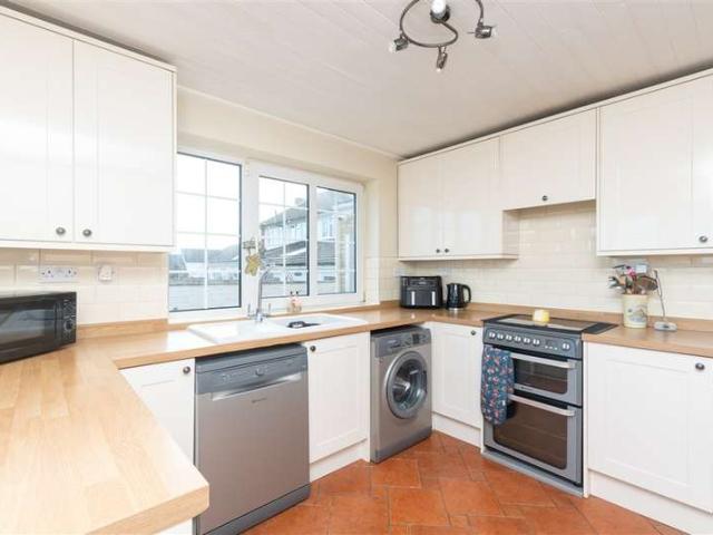 Cottage for sale in West Kingsdown, Sevenoaks