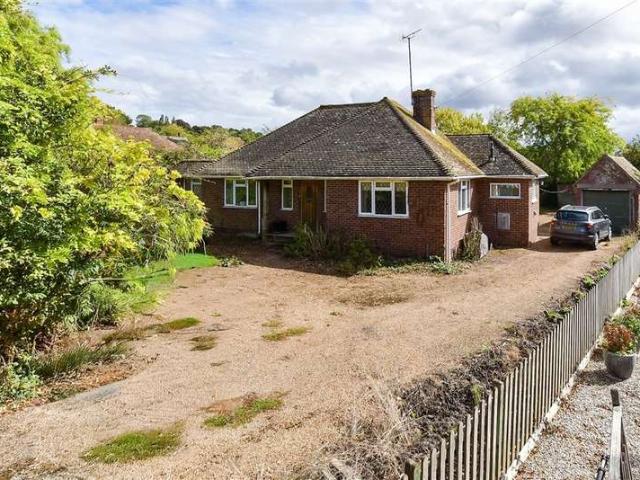 Cottage for sale in Bridgefield, Kent
