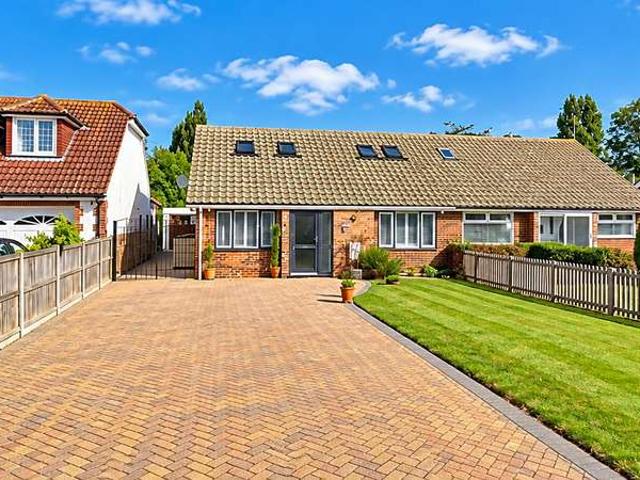 Cottage for sale in Swalecliffe, Whitstable