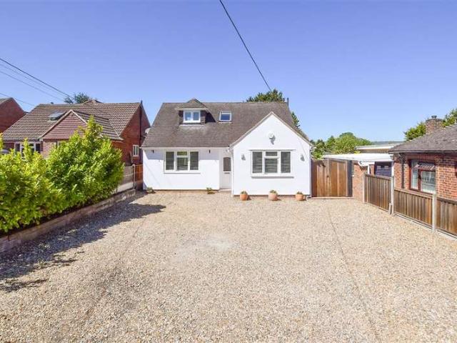 Farm for sale in Leybourne, Bourne Vale