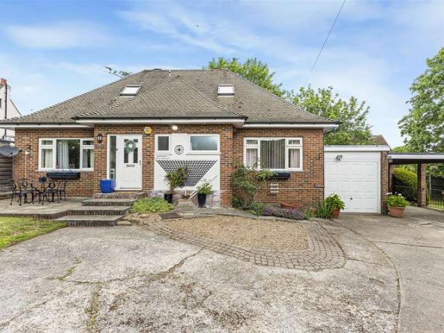 Cottage for sale in Hamerton, Kent