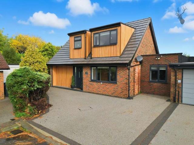 Cottage for sale in Coopersale Street, Epping