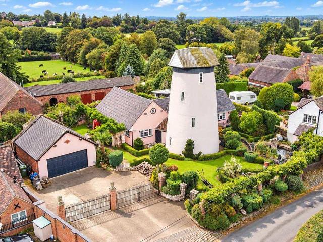 House for sale in Little Saredon, South Staffordshire