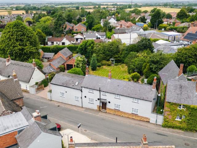 House for sale in Stanford On Avon, Leicestershire