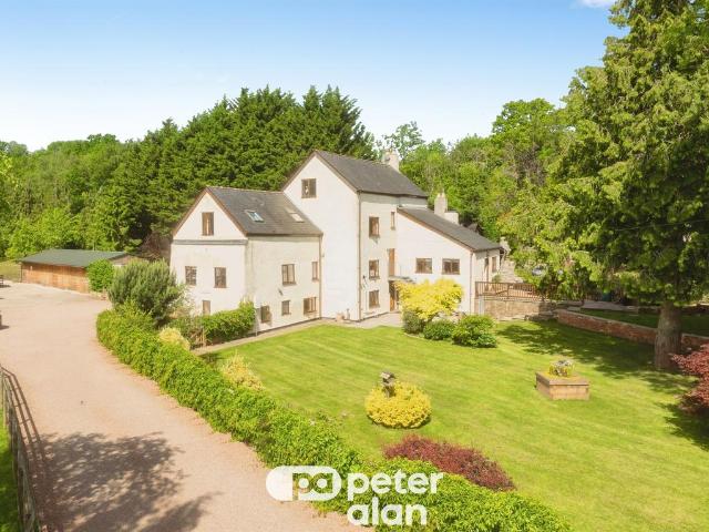 House for sale in Mitchel Troy