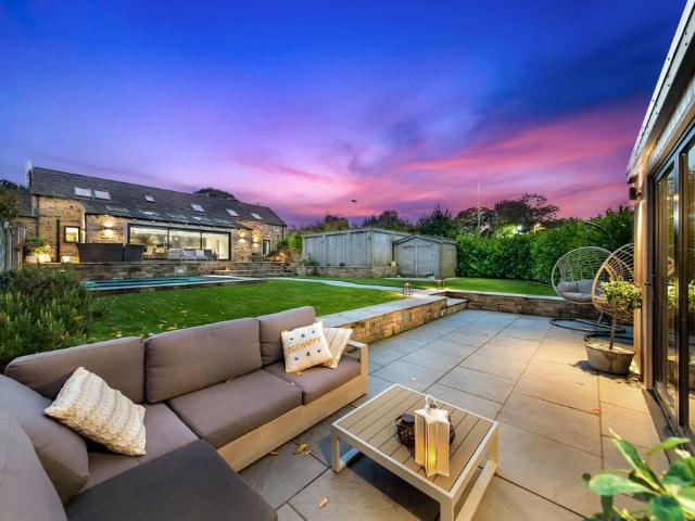House for sale in Linthwaite, West Yorkshire