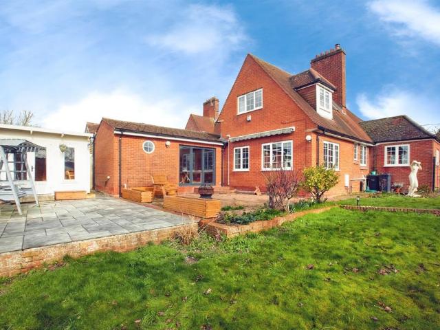 House for sale in Amesbury