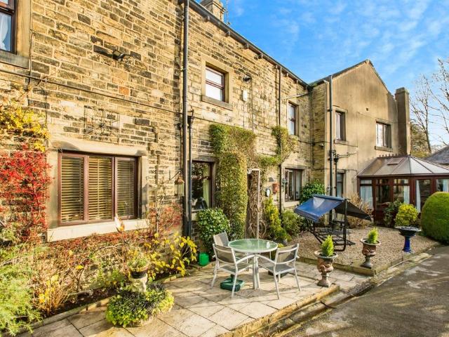 House for sale in Copley, Savile Park