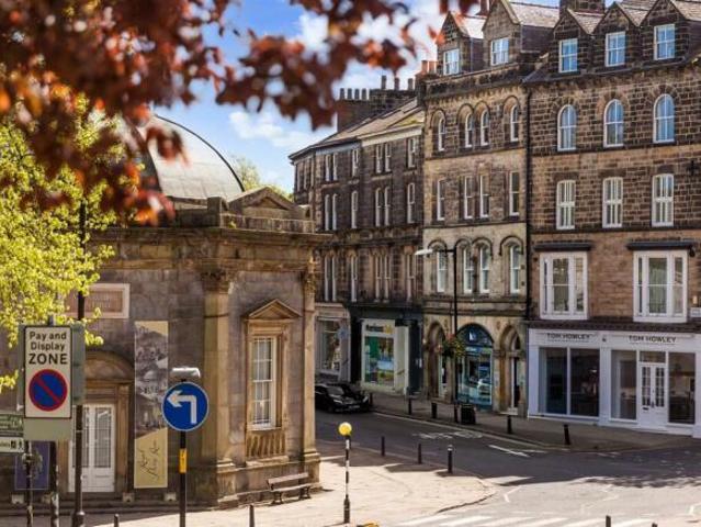 House for sale in Low Harrogate, Harrogate