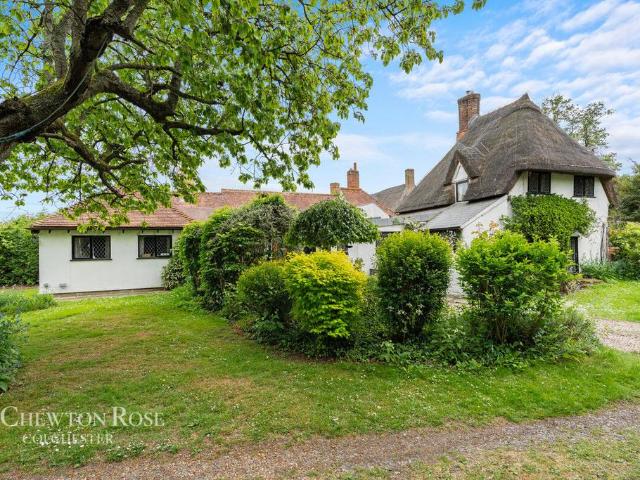 House for sale in Chelmondiston, Suffolk