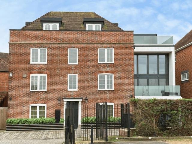House for sale in Helford, Hampshire
