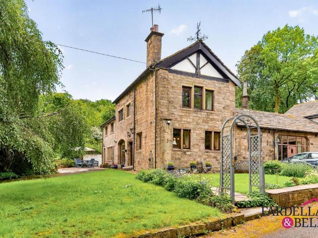 House for sale in Burnley, Lancashire