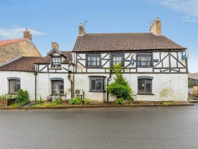 House for sale in Barholm, Lincolnshire
