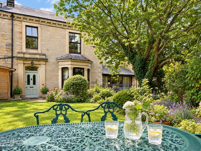House for sale in Yeadon, Leeds