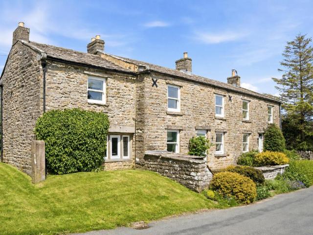 House for sale in Carlton Town, North Yorkshire