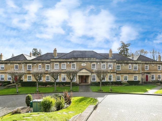 House for sale in Perryfields, West Sussex
