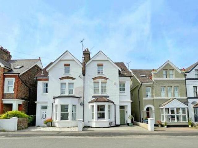 House for sale in Perryfields, West Sussex
