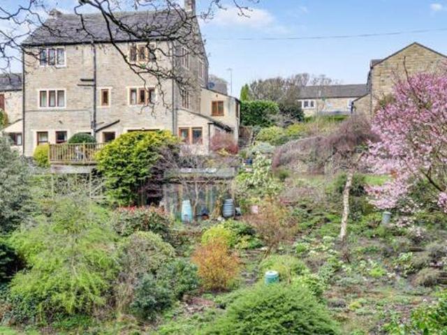 House for sale in Holmfirth, West Yorkshire
