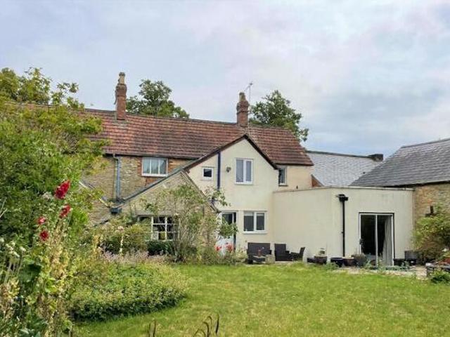 House for sale in Lechlade, Cotswold