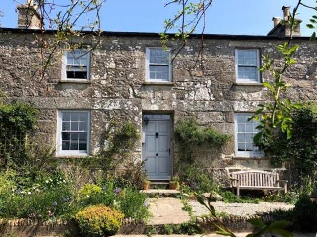 House for sale in Lostwithiel, Cornwall