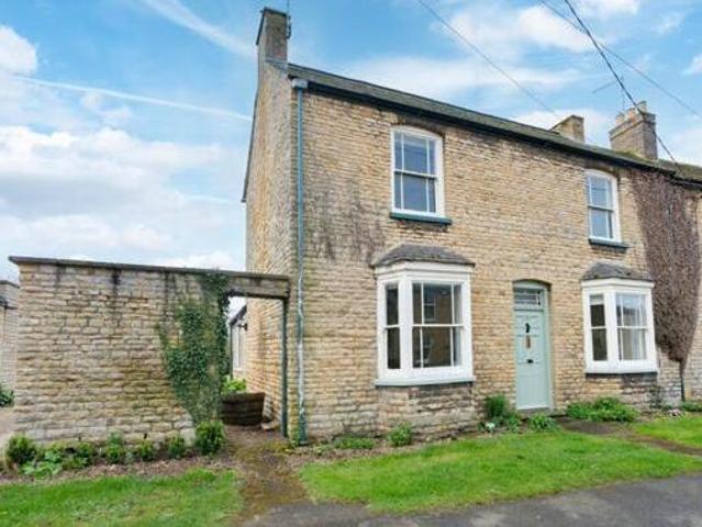 House for sale in Hampton Green, Cambridgeshire