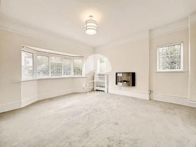 House for rent in Gerrards Cross, Tatling End