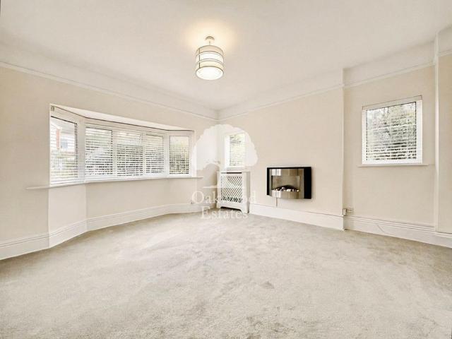 House for rent in Gerrards Cross, Tatling End