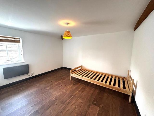 House for rent in Ashlyns Estate, Pouchen End