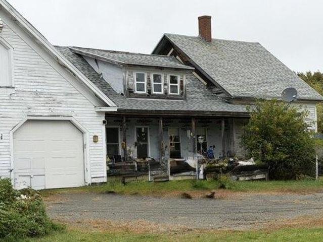 House for sale in Rollins Mill, Charleston